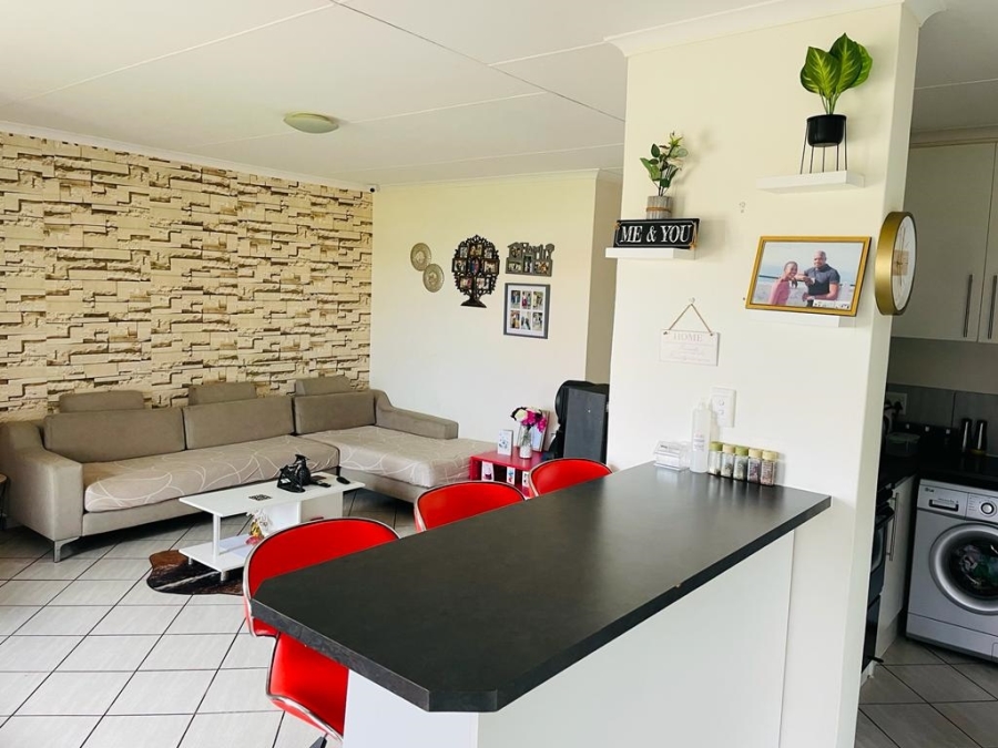 4 Bedroom Property for Sale in Kidds Beach Eastern Cape